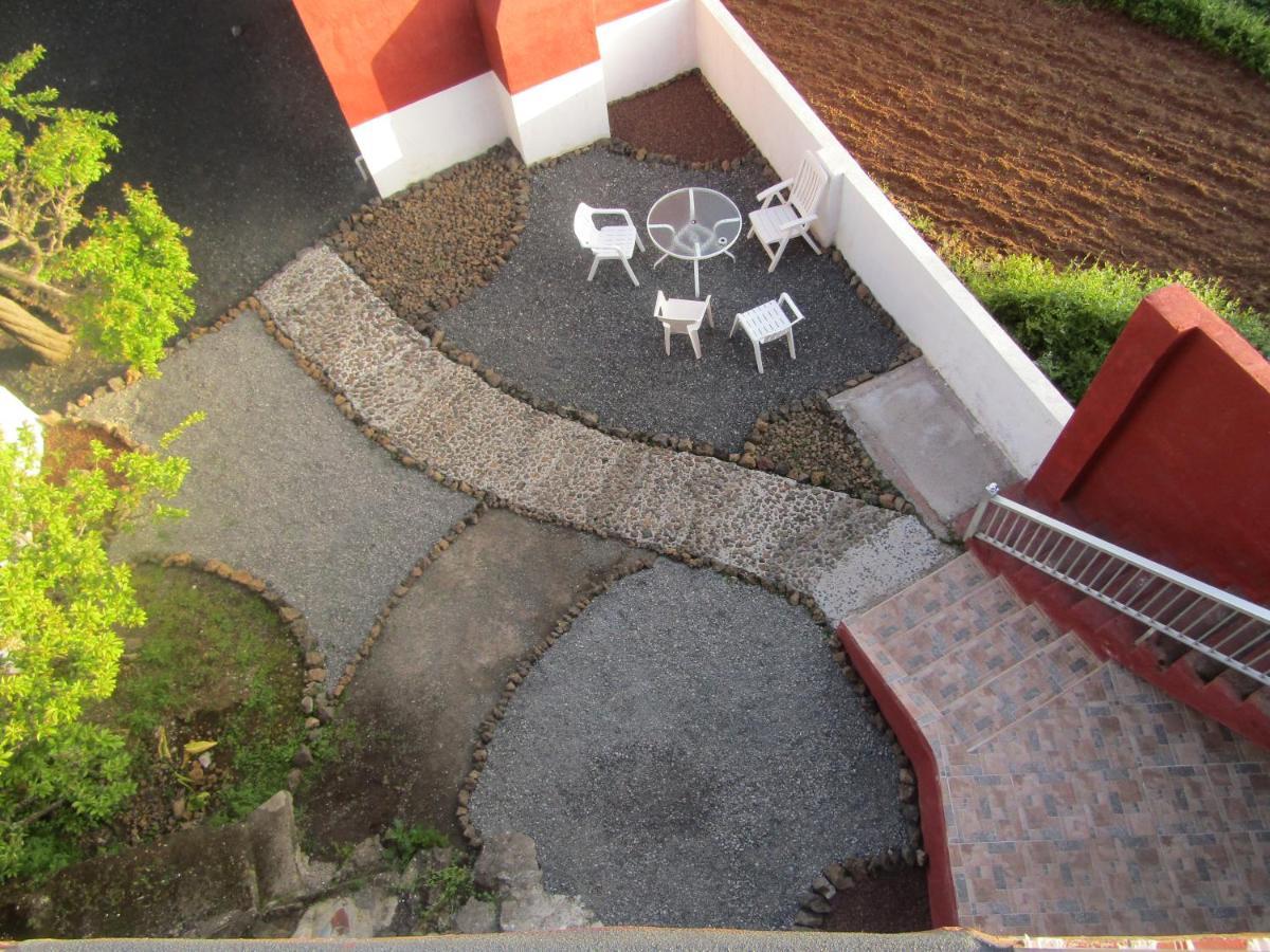 Albergue San Jose De Los Llanos Exterior photo